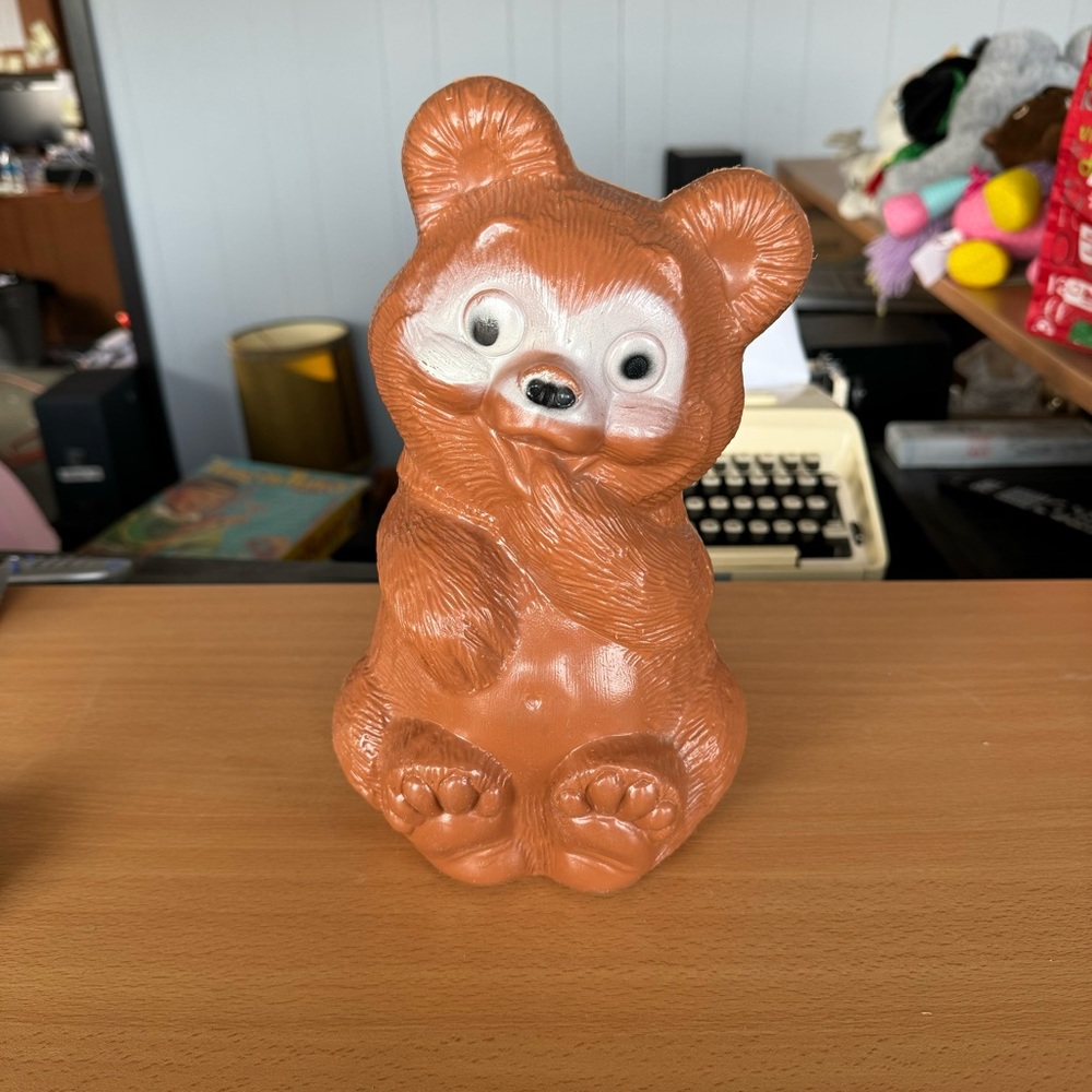 Vintage Reliable Bear Plastic Coin Bank